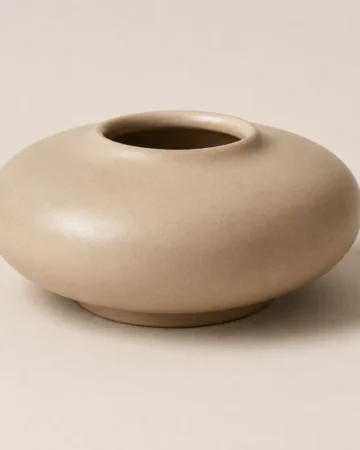 The Hush vase