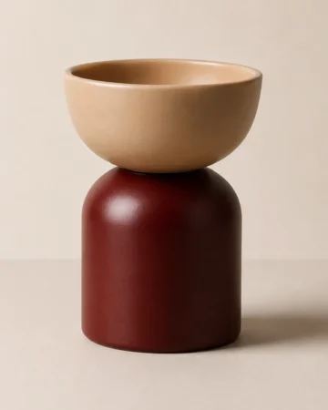 The Poise Vase